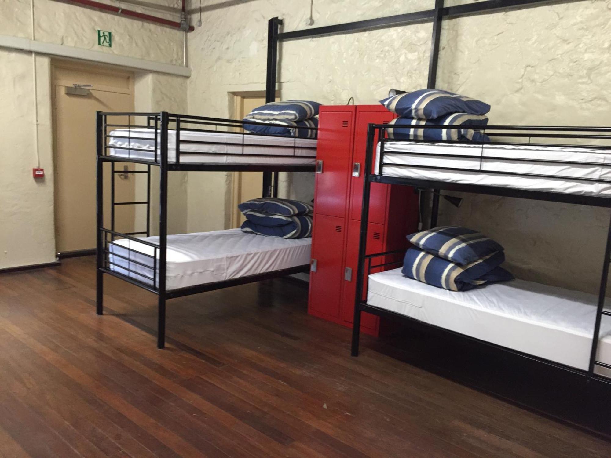 Yha Fremantle Prison Hostel Room photo