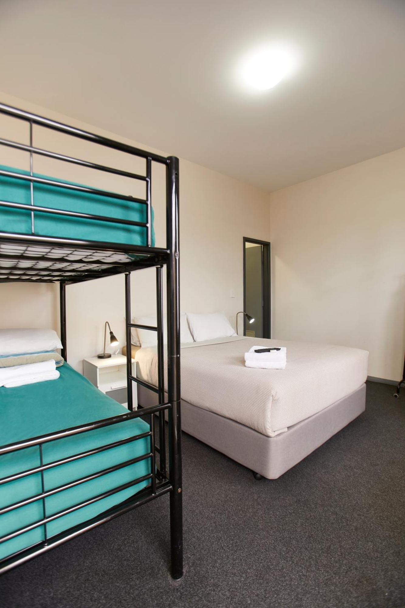 Yha Fremantle Prison Hostel Exterior photo