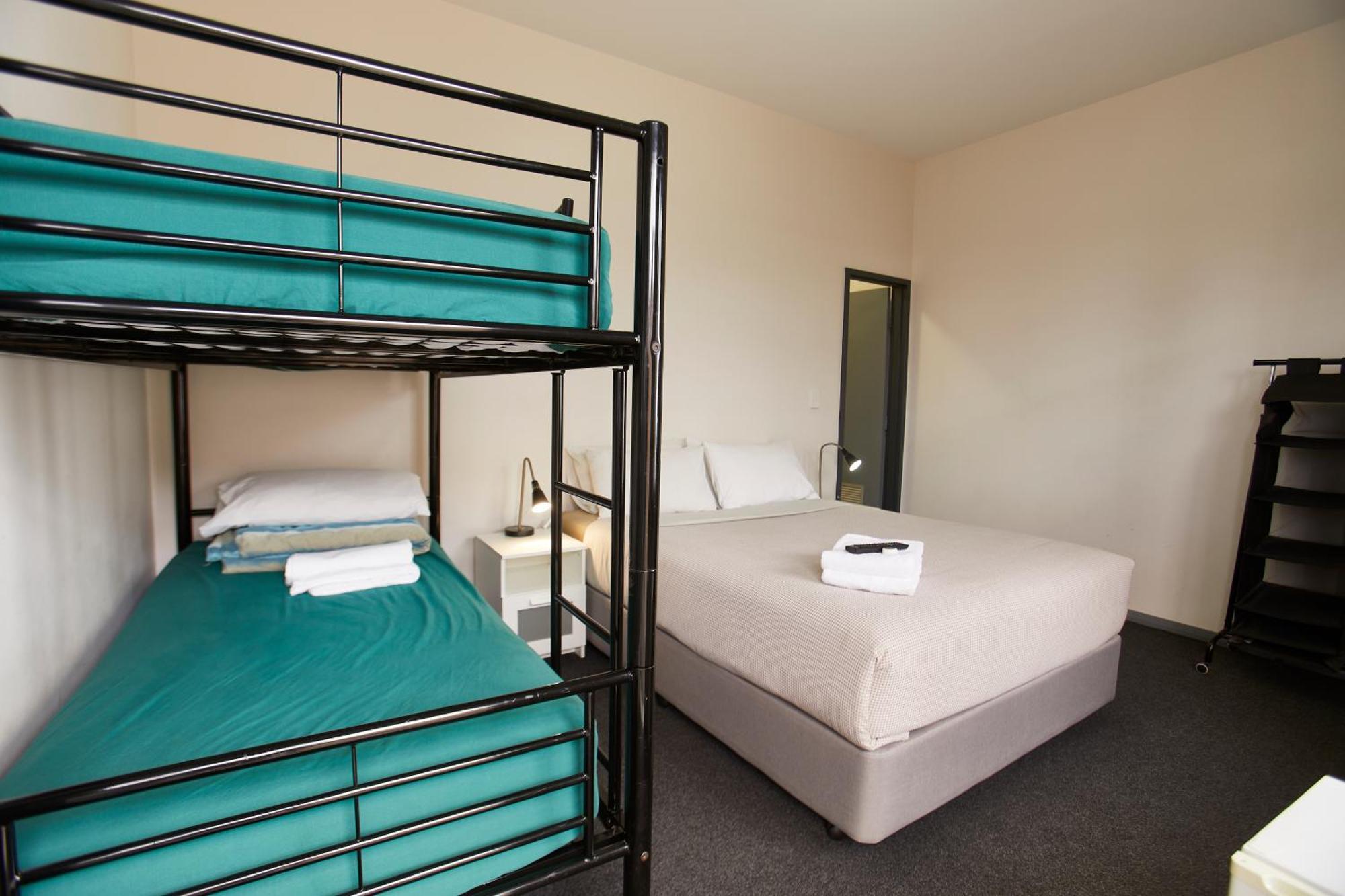 Yha Fremantle Prison Hostel Exterior photo